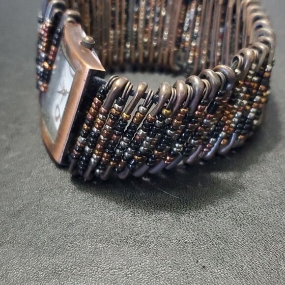 *Sale* Safety pin beaded watch - Picture 5 of 10